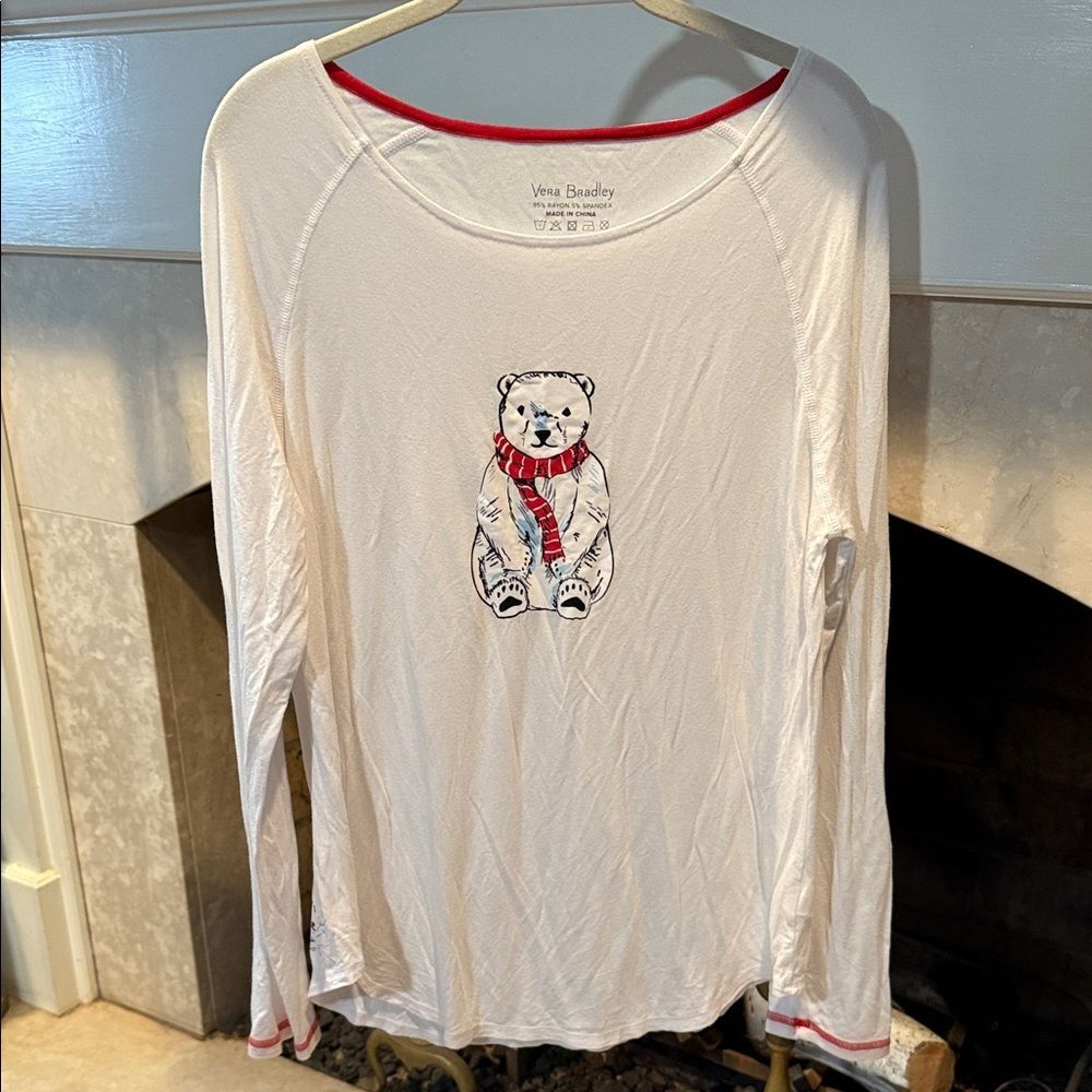 Vera Bradley White Long Sleeve with Bear and Red Accents Size Large